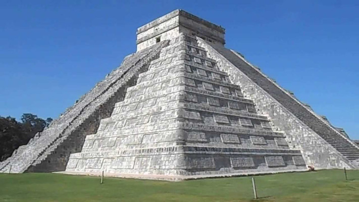 pirámide Kukulcán _1024